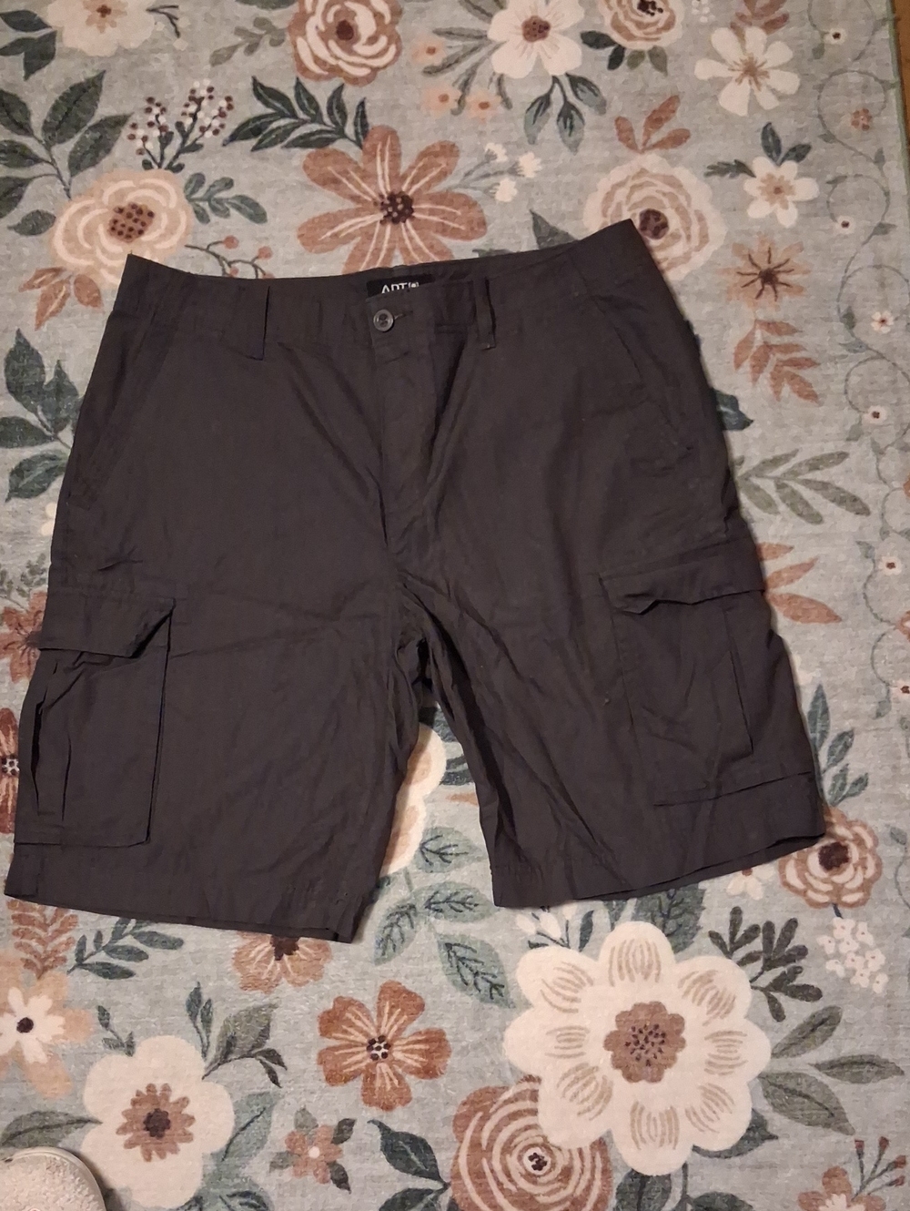 Apt. 9 Men's Charcoal Cargo Shorts